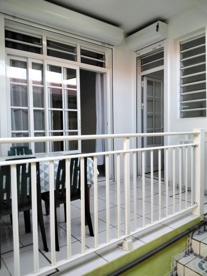 Appartement Entier A Terre De Haut - Chez Odile Екстериор снимка